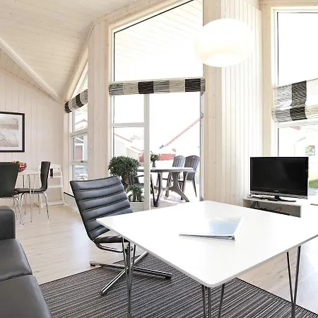 10 Person Holiday Home In Gro Enbrode Großenbrode Extérieur photo